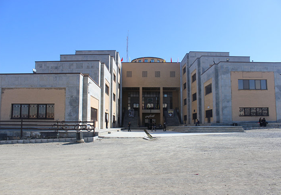 کتابخانه مرکزی همدان